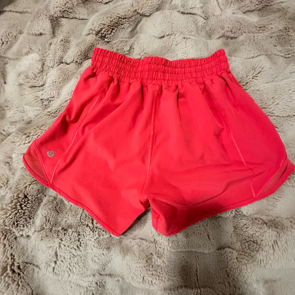 Lululemon Hotty hot shorts